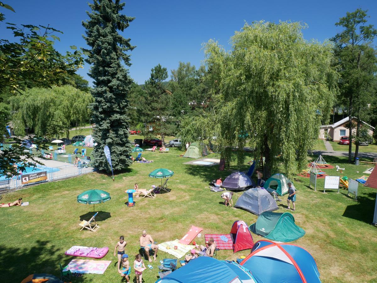 Camping Roznov Rožnov pod Radhoštěm 外观 照片